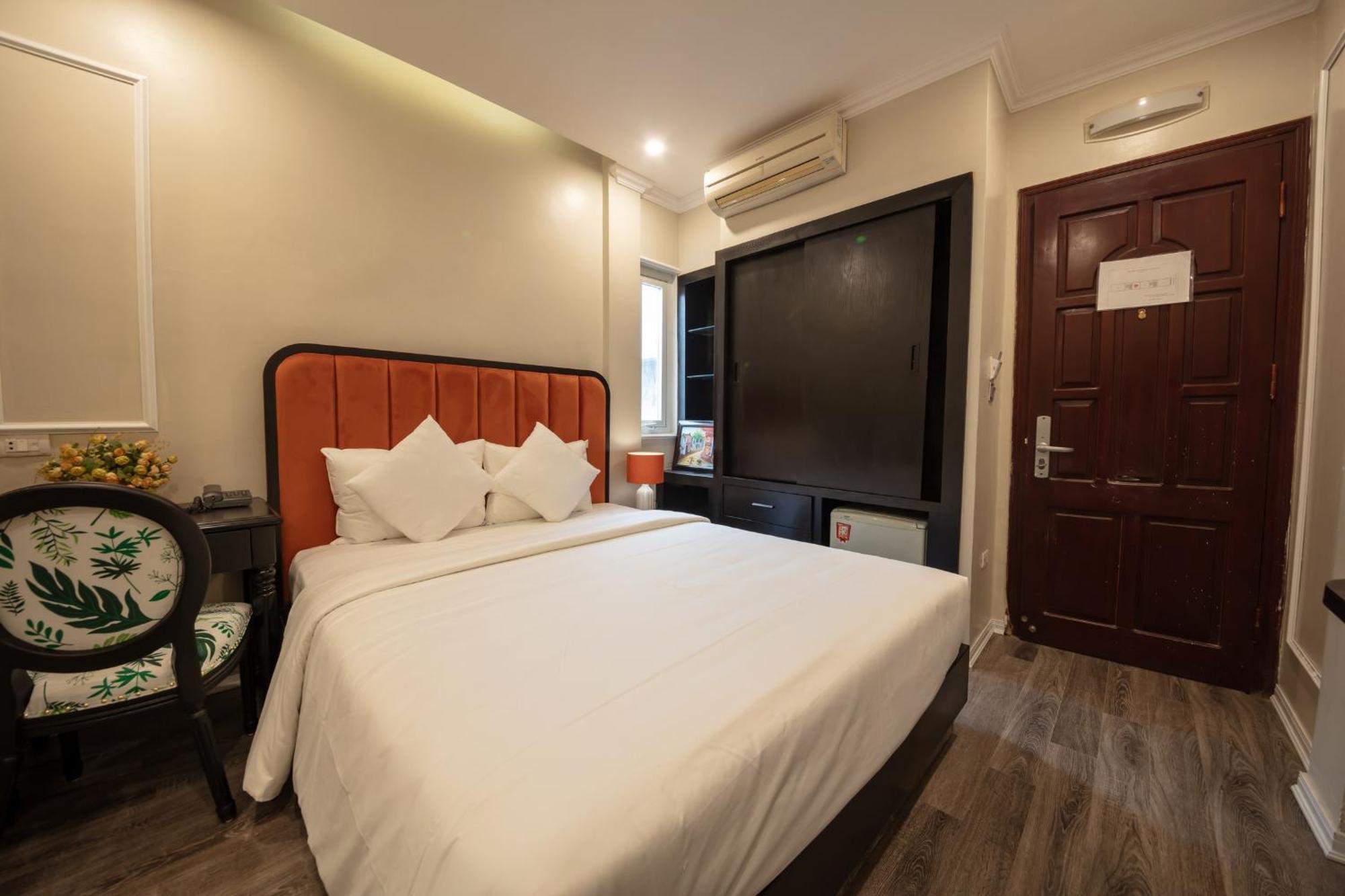 Omina Hanoi Hotel & Travel Екстер'єр фото