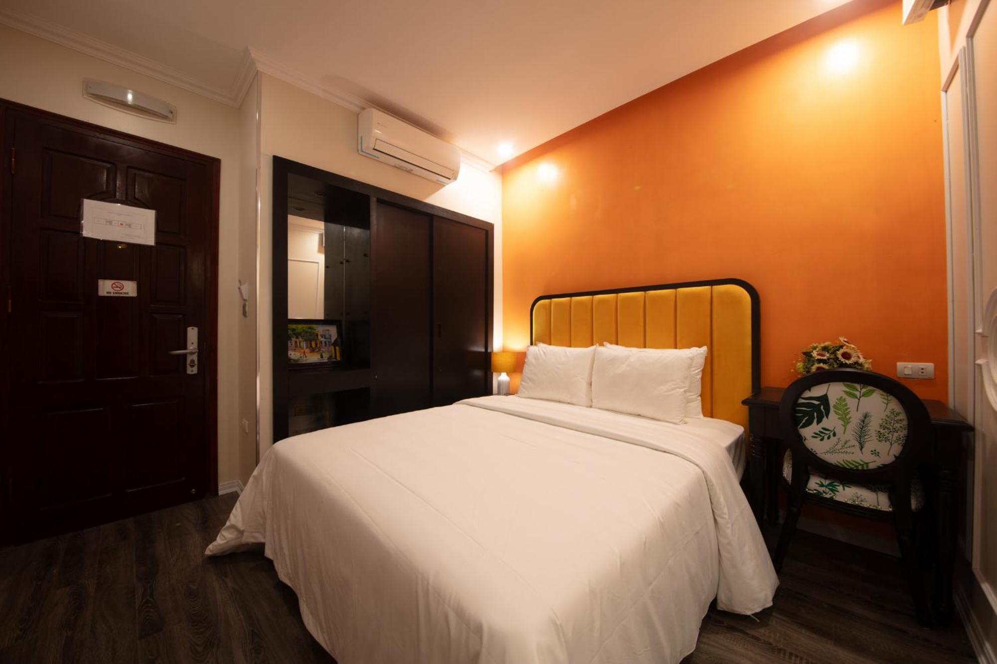 Omina Hanoi Hotel & Travel Екстер'єр фото