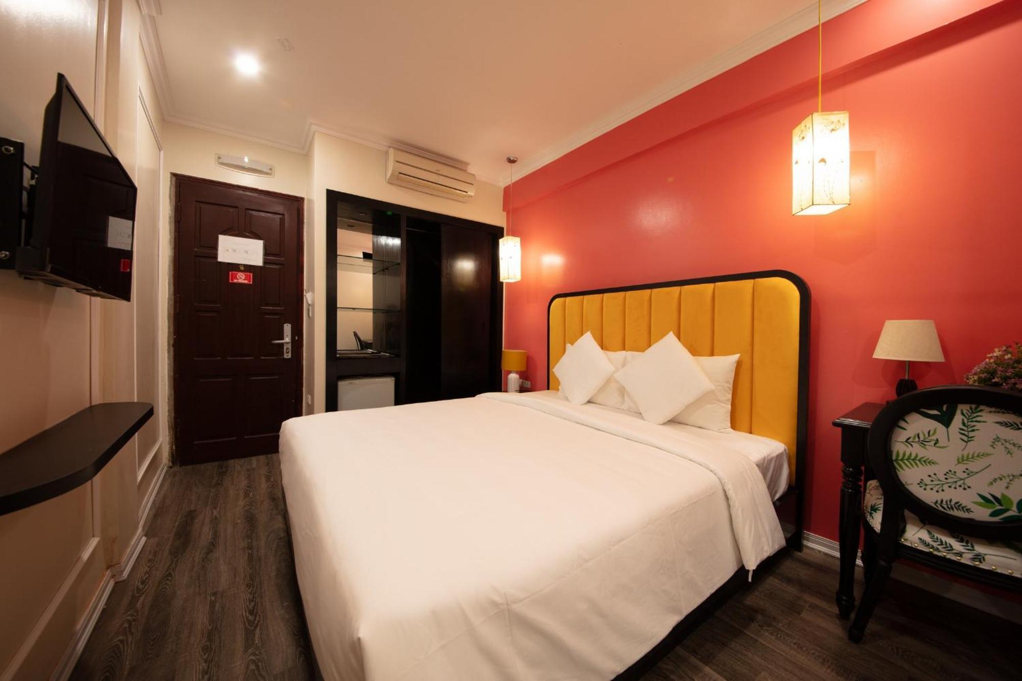 Omina Hanoi Hotel & Travel Екстер'єр фото