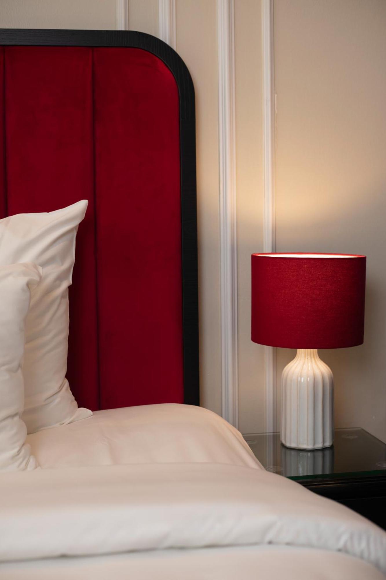 Omina Hanoi Hotel & Travel Екстер'єр фото