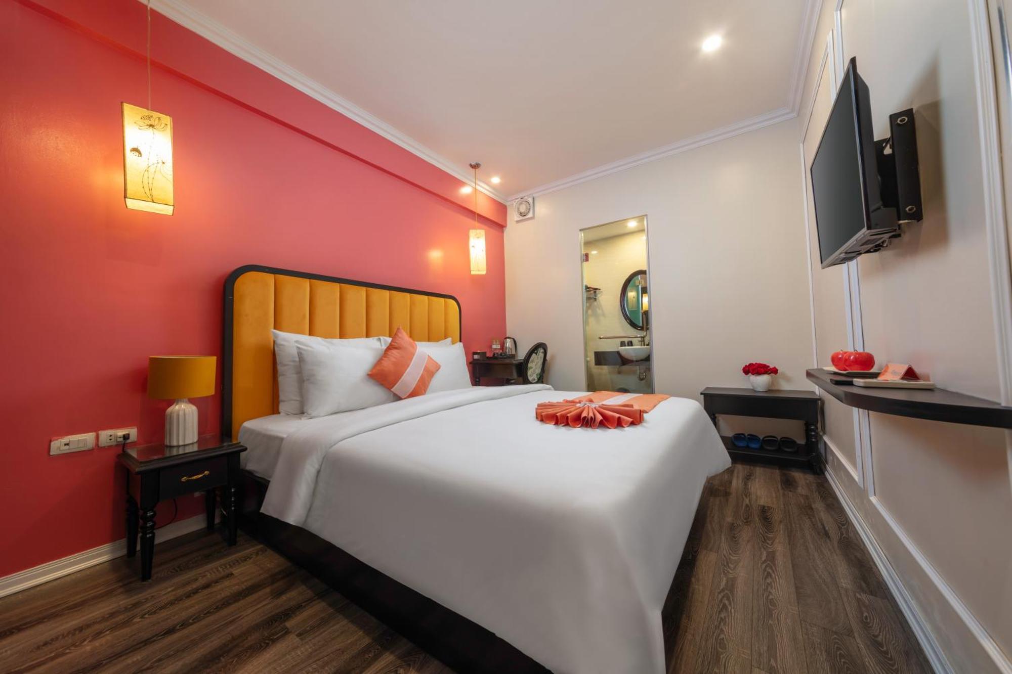 Omina Hanoi Hotel & Travel Екстер'єр фото