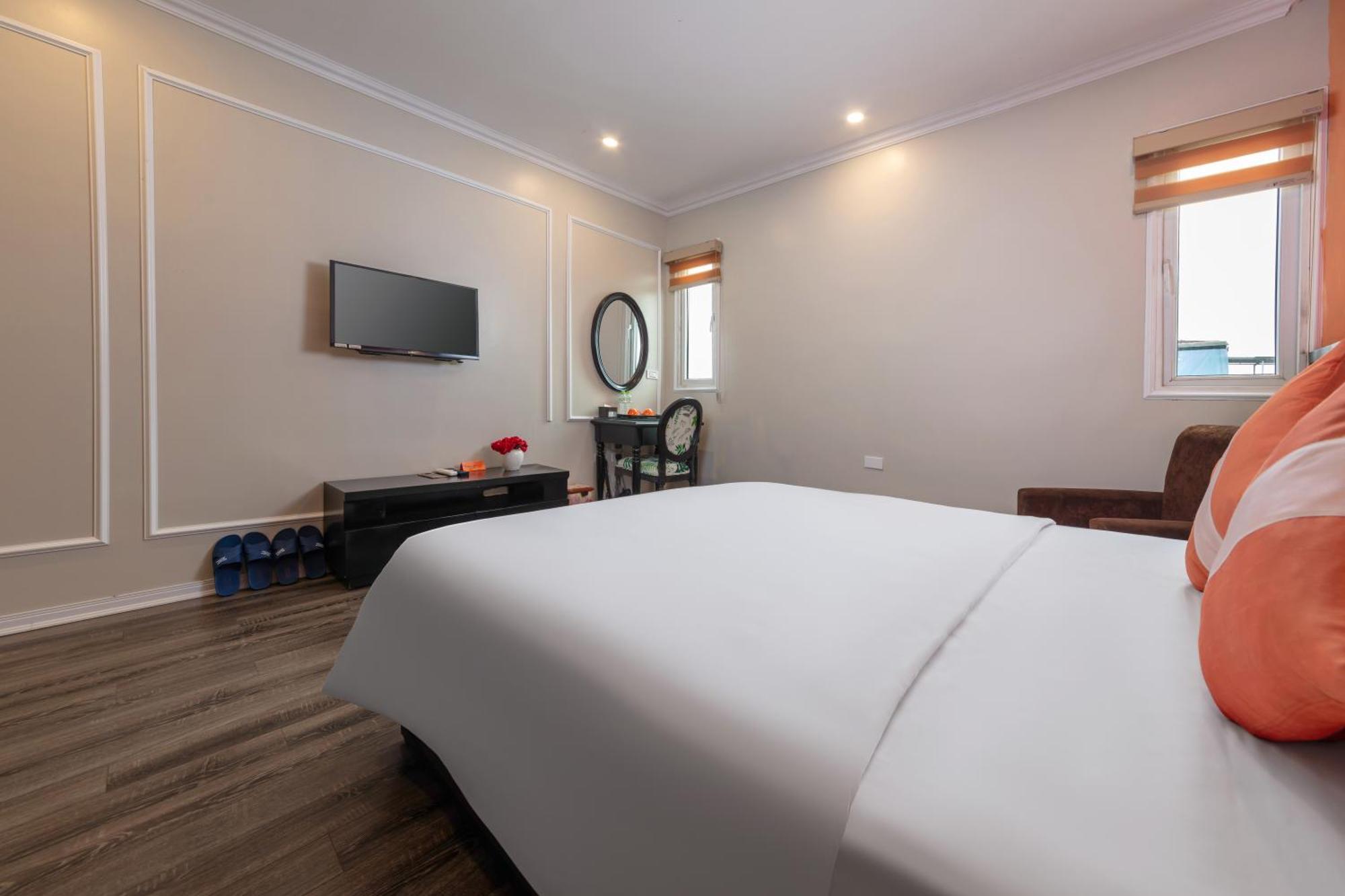 Omina Hanoi Hotel & Travel Екстер'єр фото