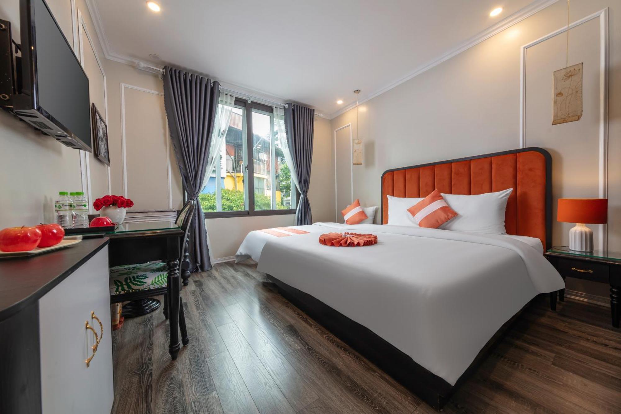 Omina Hanoi Hotel & Travel Екстер'єр фото