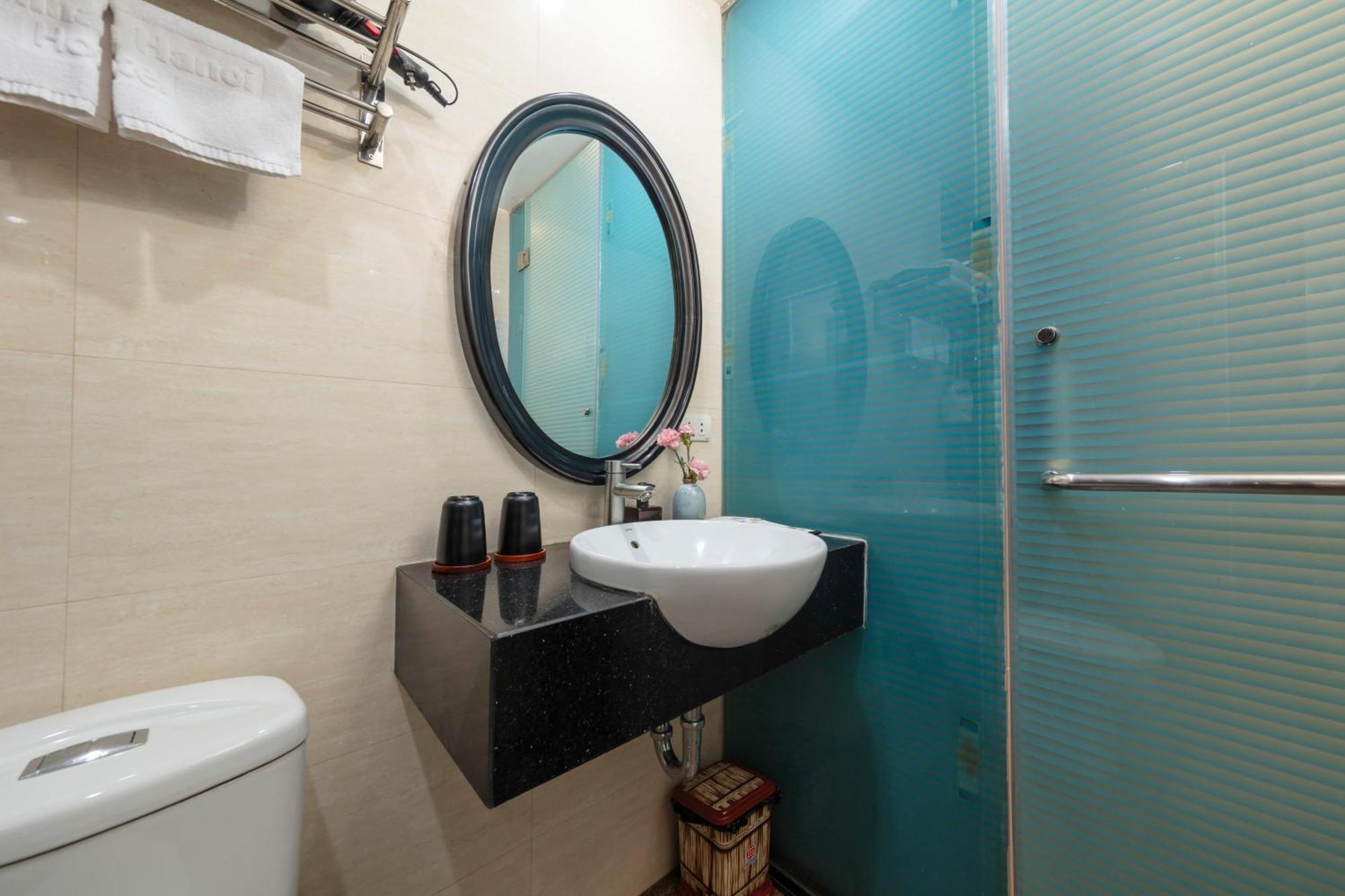 Omina Hanoi Hotel & Travel Екстер'єр фото